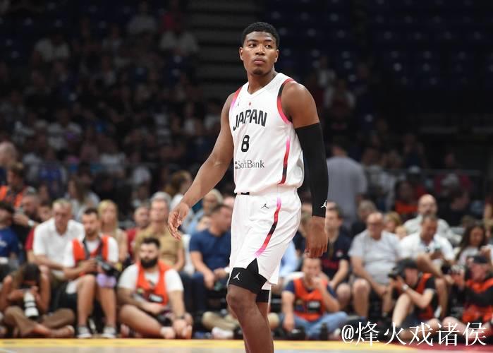 八村塁左小腿受伤 提前结束巴黎奥运会征程 八村塁左小腿受伤 提前结束巴黎奥运会征程